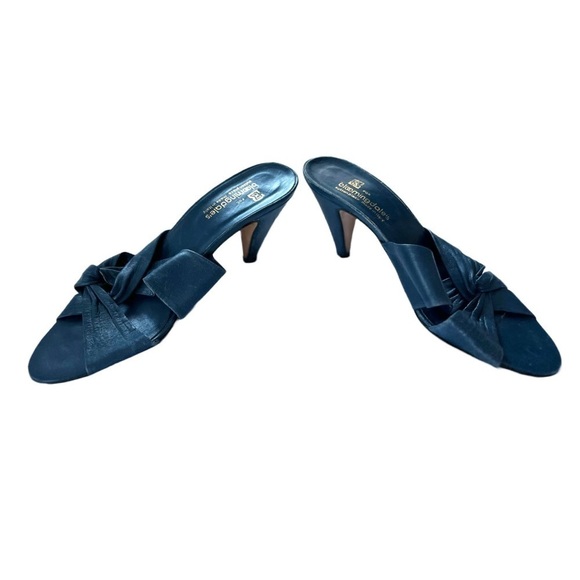 🚫Sold🚫VINTAGE 1980s Italian Navy Blue Leather Cross strap Heels Size 8 - Picture 4 of 6